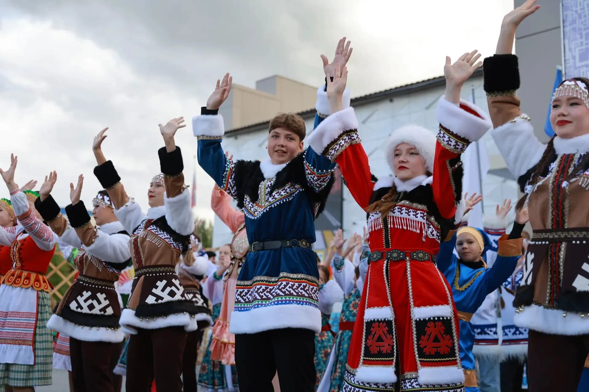 Флешмоб «Танцующий Губкинский» | Фото: Алина Дьякова / «Ямал-Медиа»