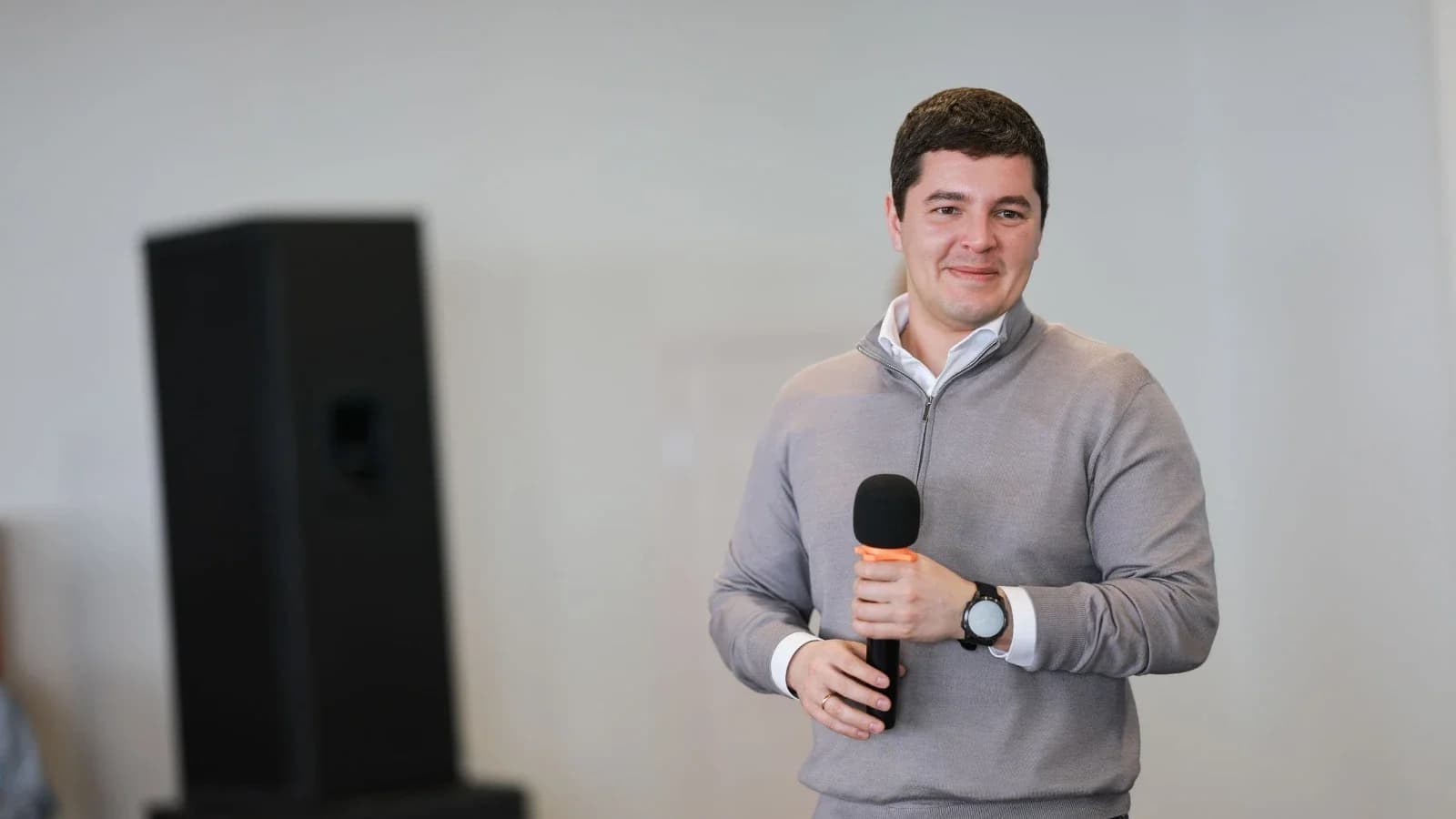 Дмитрий Артюхов пообщался с участниками трудотрядов