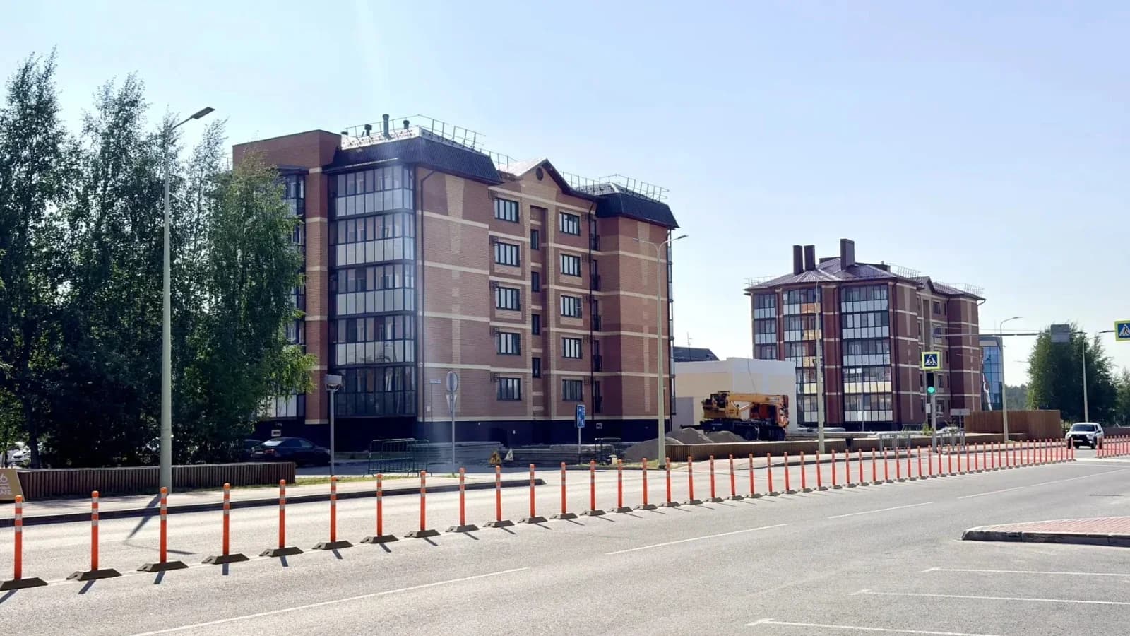 В Губкинском рядом с новой педиатрией комплексно обустраивают микрорайон