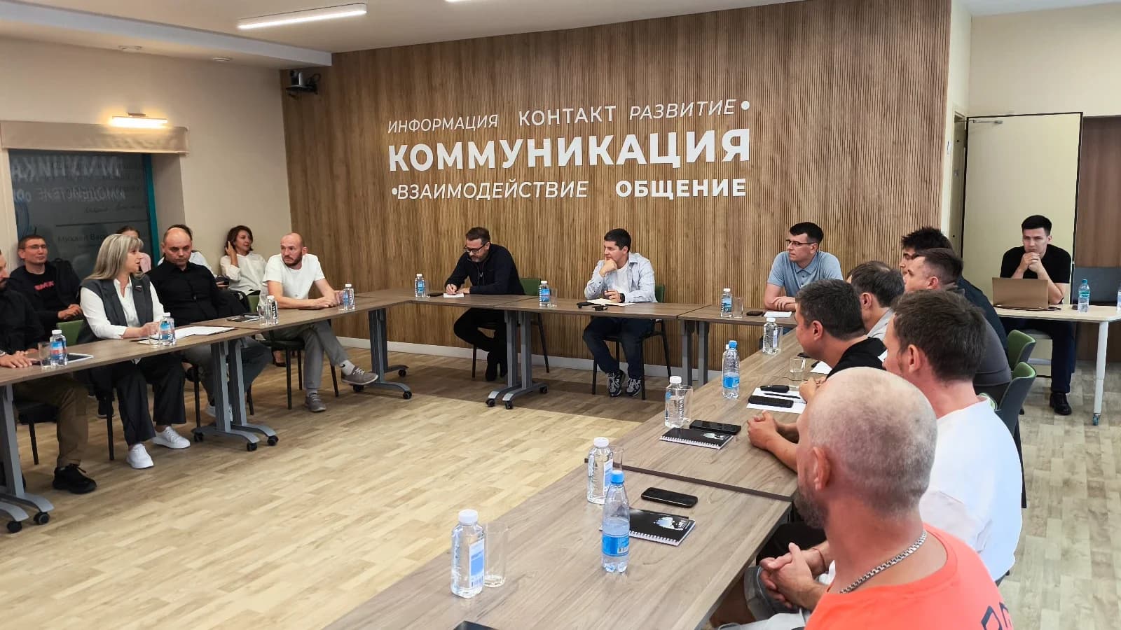 «Ямал. Деловой». Дмитрий Артюхов провел в Губкинском встречу программы «Ямал-100»