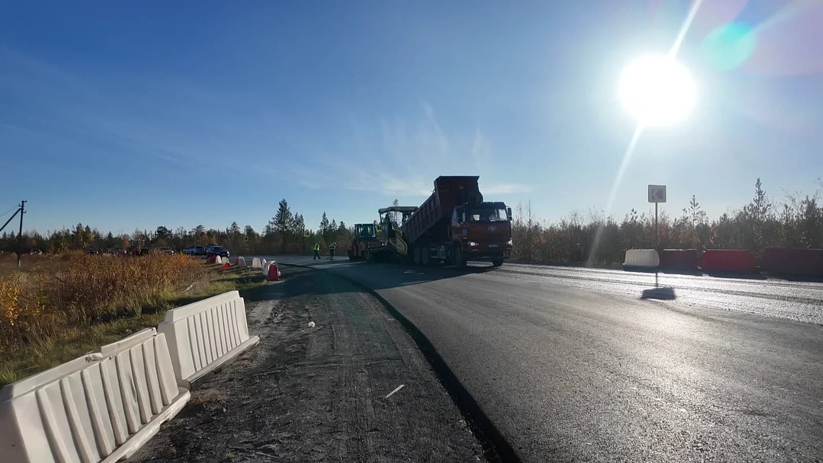 От Губкинского до Пурпе ремонтируют 15 километров автодороги