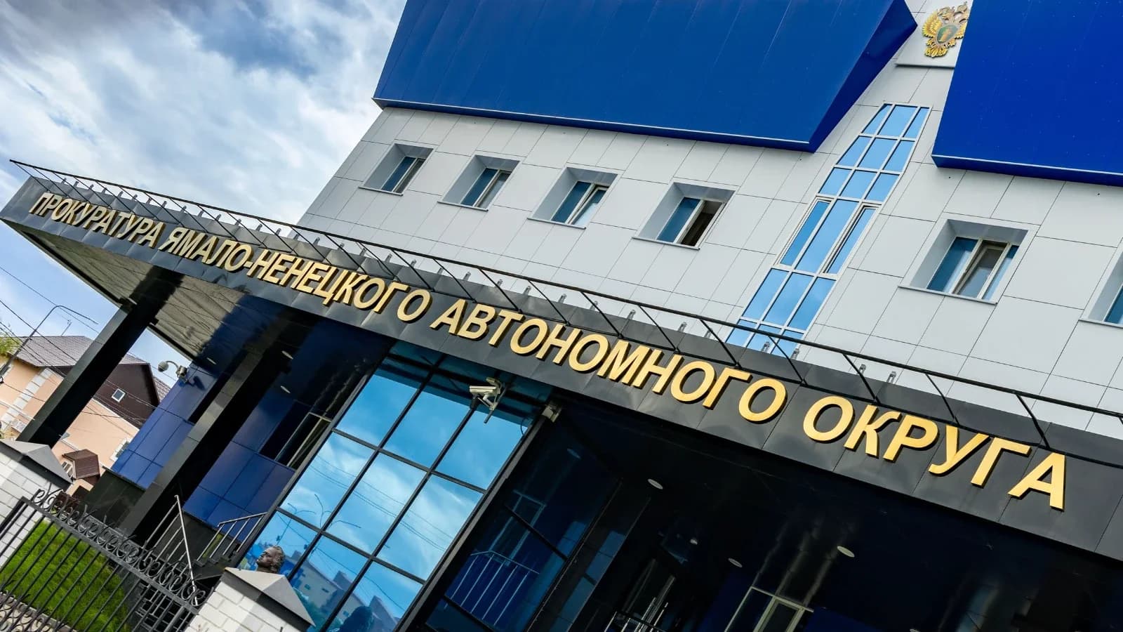 В Губкинском машинист крана попал под уголовное дело из-за фальшивой справки о медосмотре